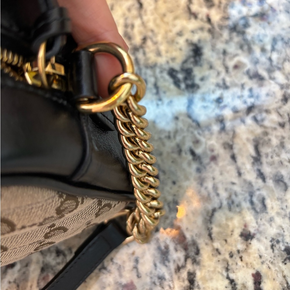 Gucci Marmont Small Bag - Picture 10 of 17